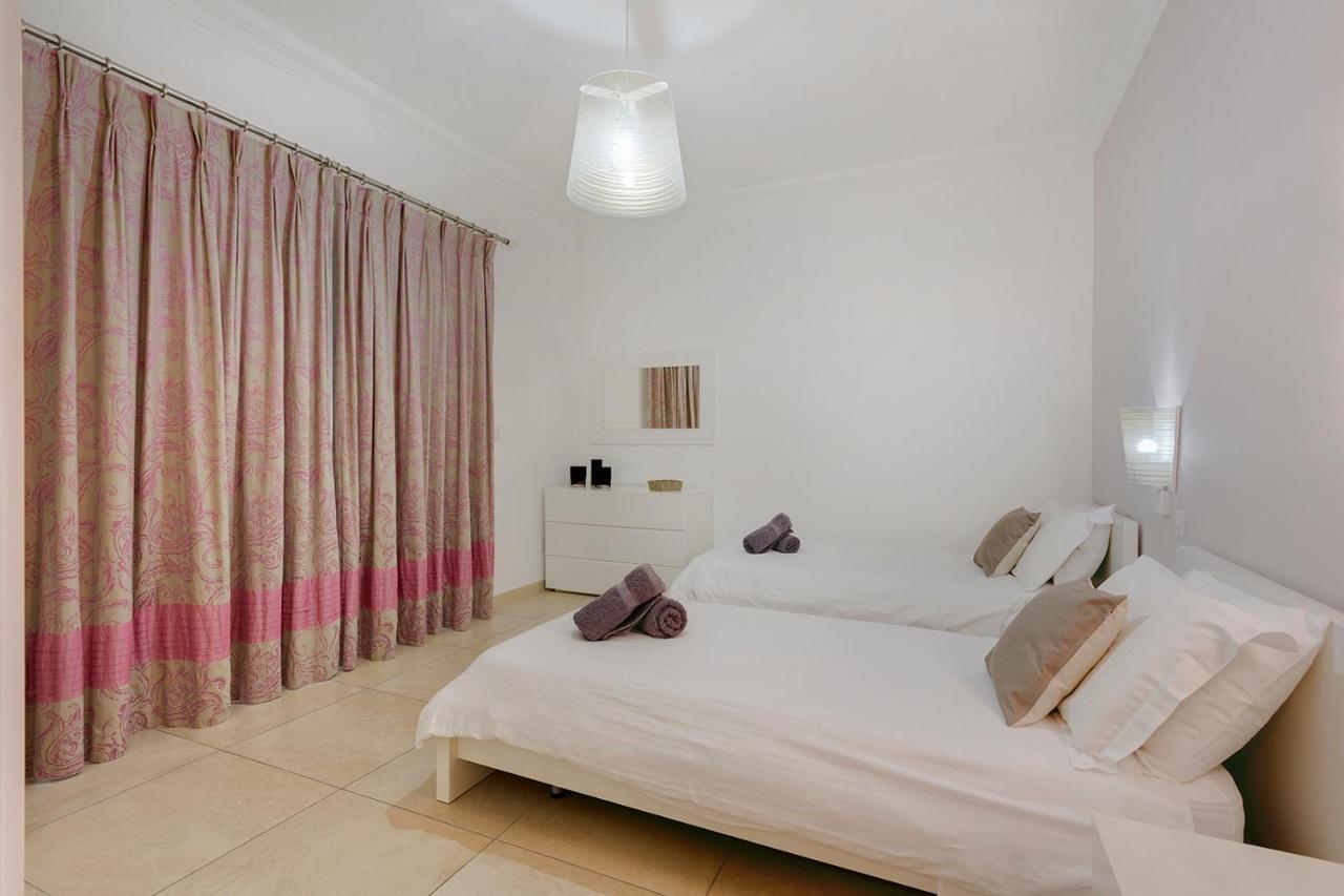 Luxury Apt With Side Seaviews And Pool, Best Location Sliema Exterior foto