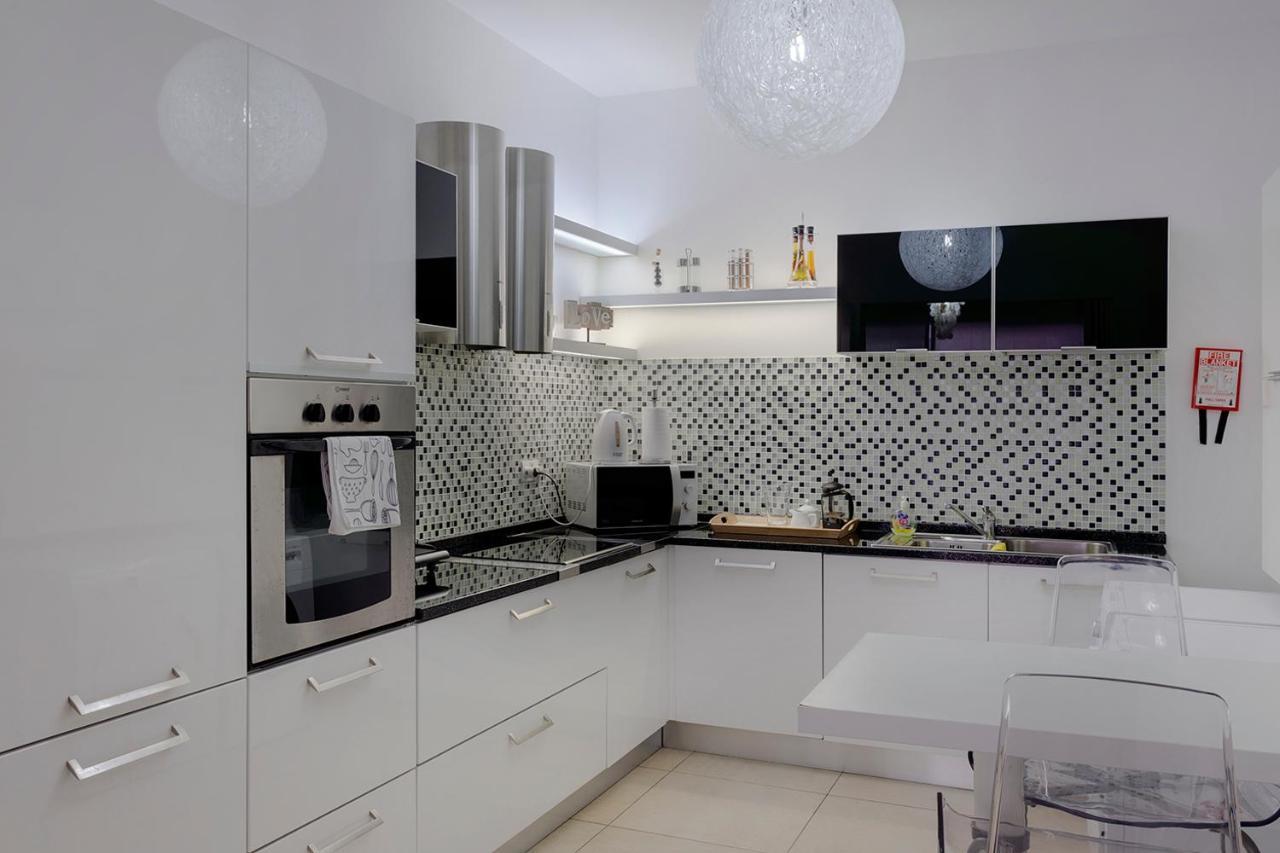 Luxury Apt With Side Seaviews And Pool, Best Location Sliema Exterior foto