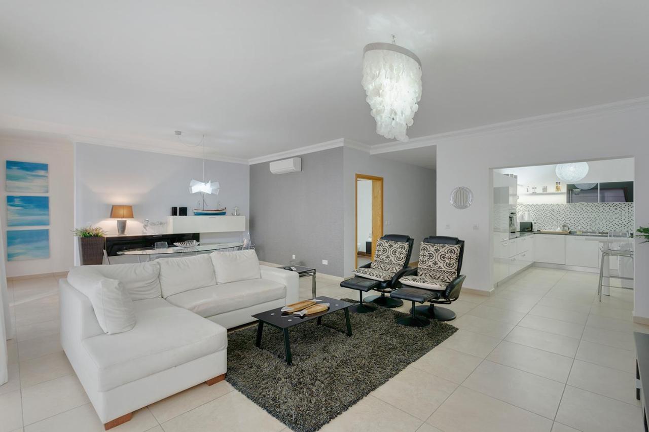 Luxury Apt With Side Seaviews And Pool, Best Location Sliema Exterior foto