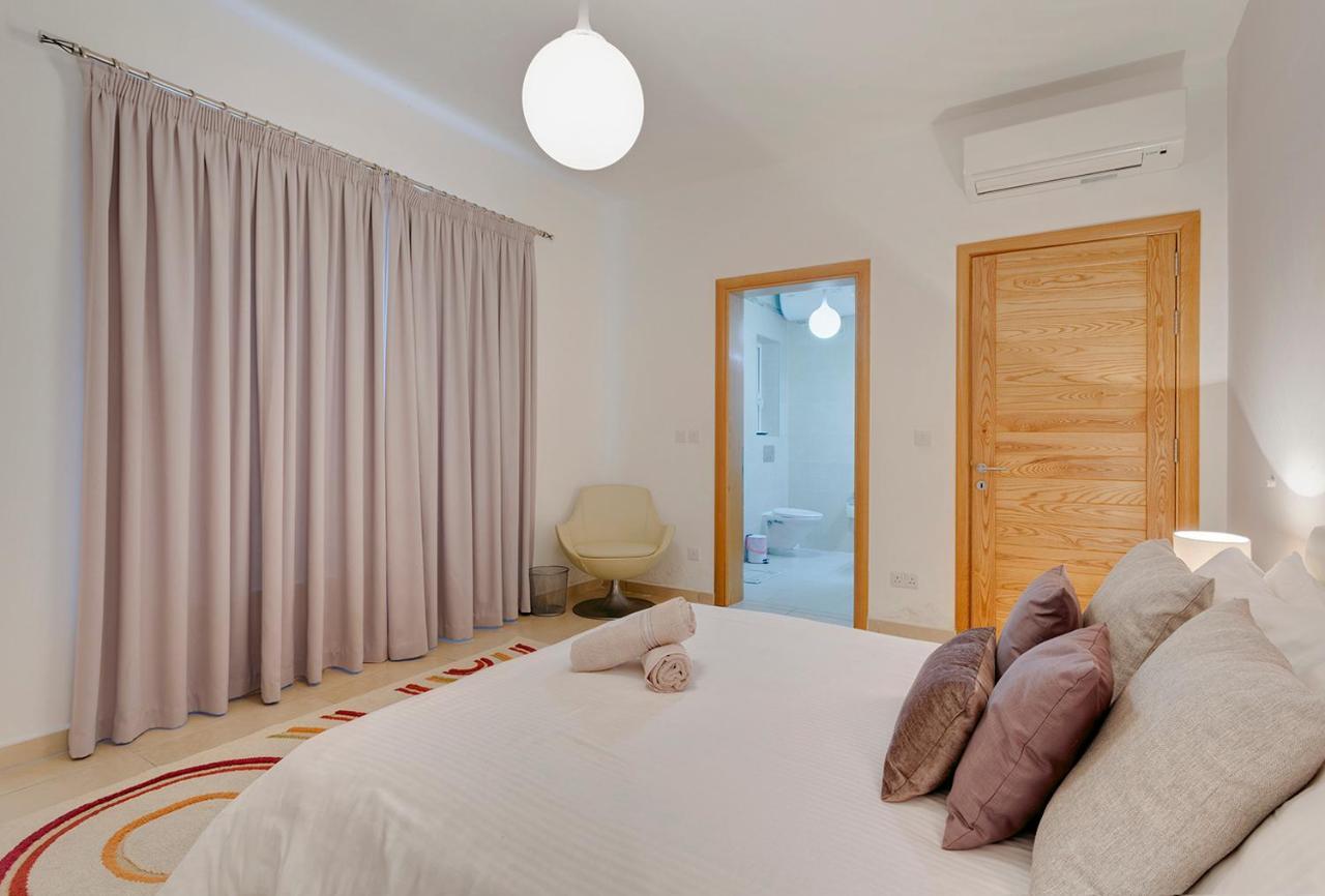 Luxury Apt With Side Seaviews And Pool, Best Location Sliema Exterior foto